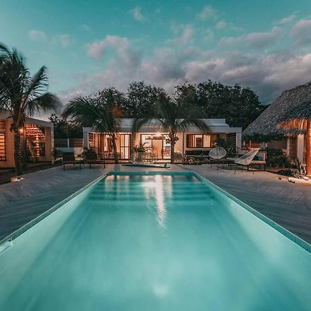 Surf And Yoga Retreat Nicaragua Hostel La Albina Ngoại thất bức ảnh