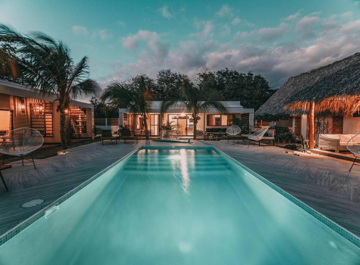 Surf And Yoga Retreat Nicaragua Hostel La Albina Ngoại thất bức ảnh