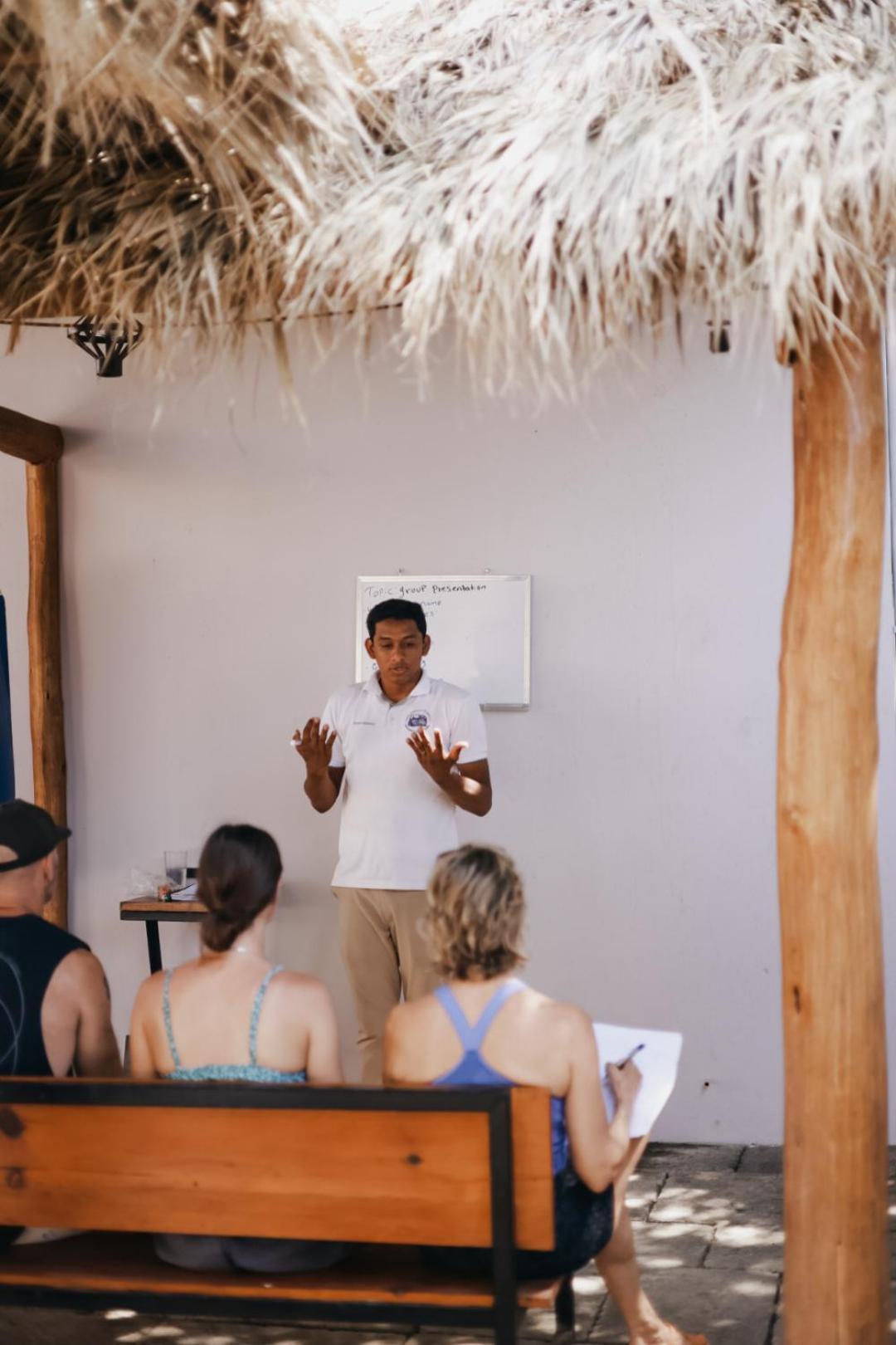 Surf And Yoga Retreat Nicaragua Hostel La Albina Ngoại thất bức ảnh